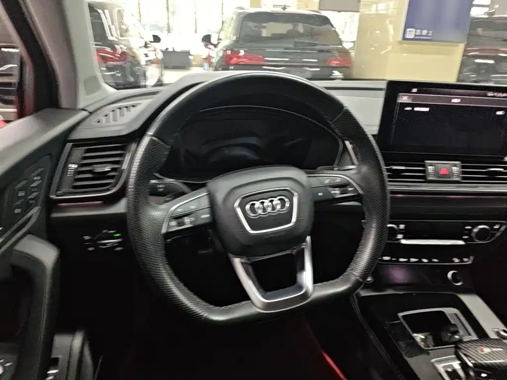 Audi Q5L — миниатюра 11