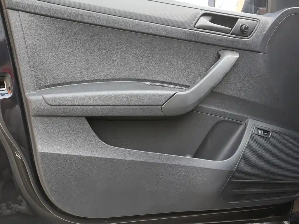 Volkswagen Santana — миниатюра 11