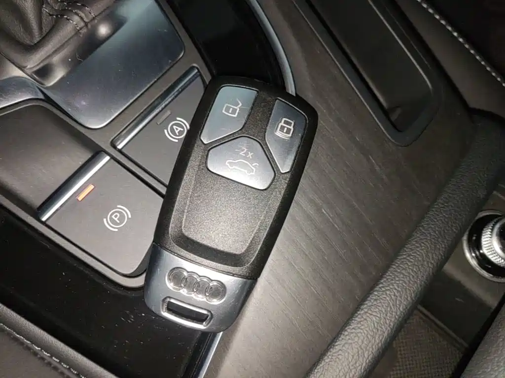 Audi A4L — миниатюра 9