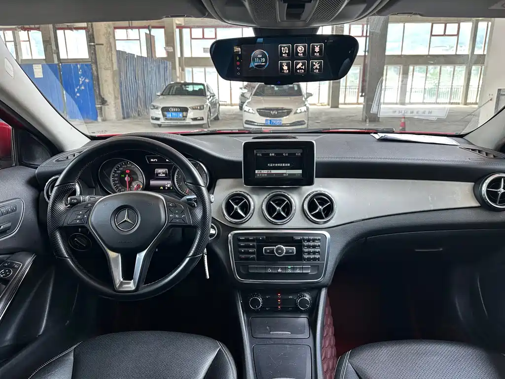 Mercedes-Benz GLA — миниатюра 6