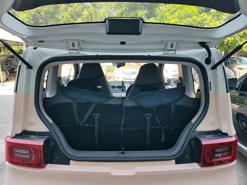 Wuling MINIEV — миниатюра 19