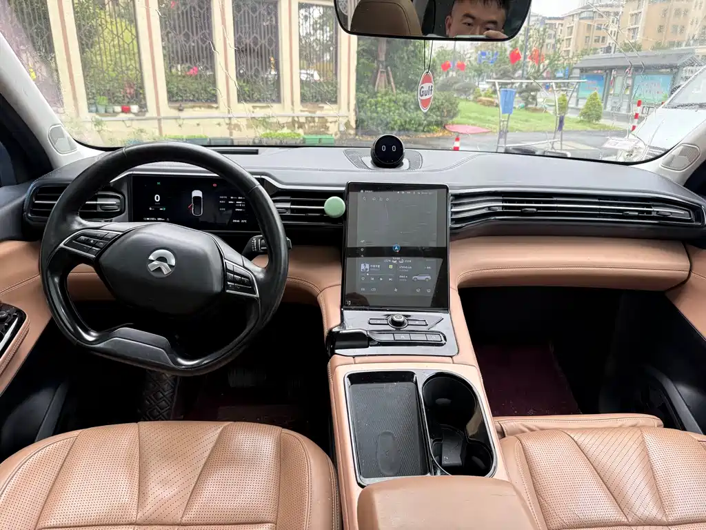 NIO ES8 — миниатюра 6
