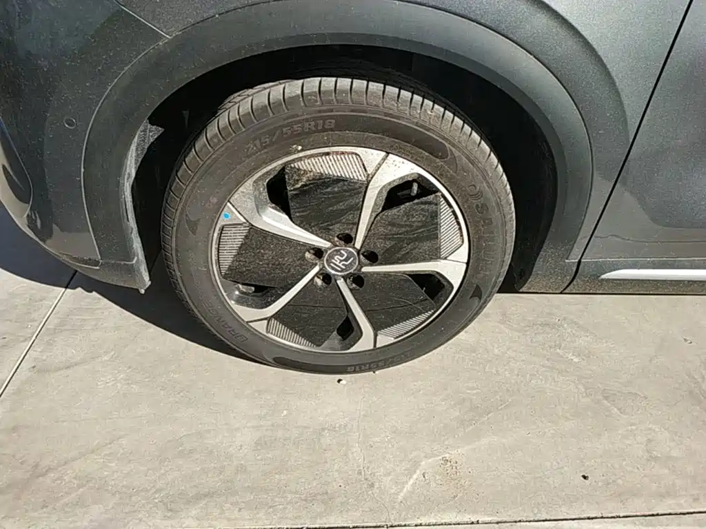 BYD Yuan Plus — миниатюра 23