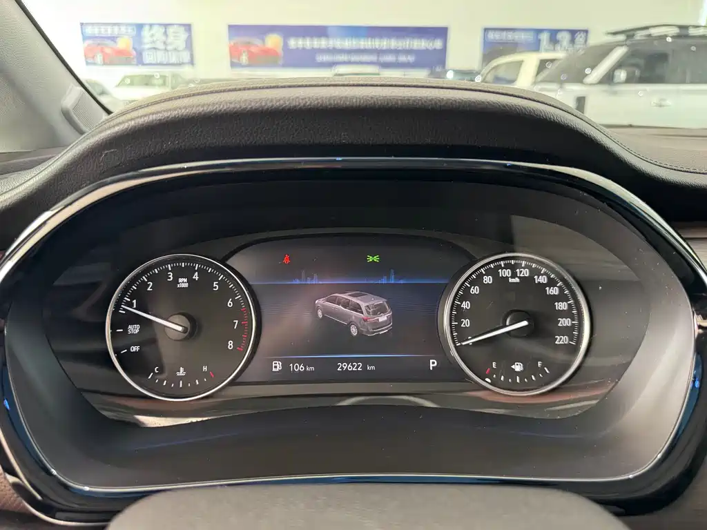 Buick GL8 — миниатюра 8
