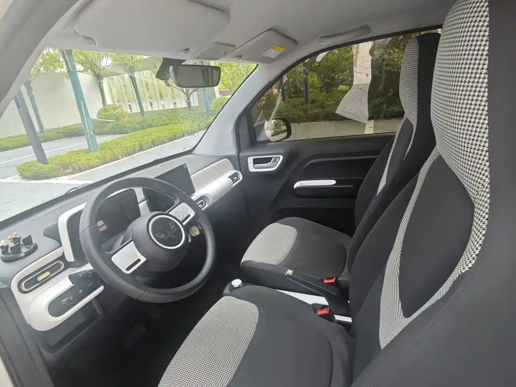 Wuling MINIEV — миниатюра 12