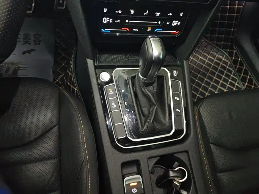Volkswagen CC — миниатюра 16