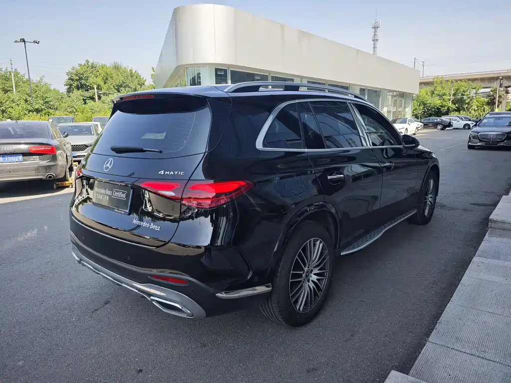 Mercedes-Benz GLC 2024 GLC 300 L 4MATIC 5 мест