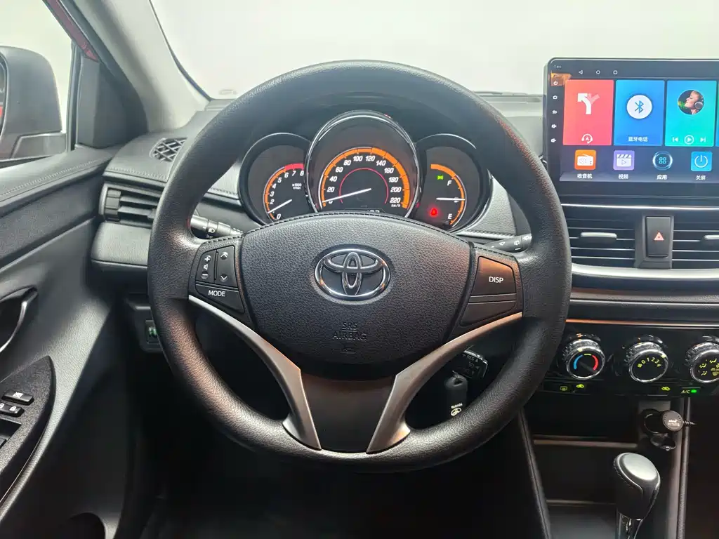 Toyota Yaris L — миниатюра 16