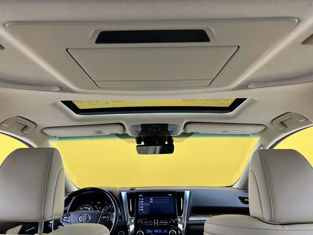 Toyota Alphard — фотографии объявления, Фото 21