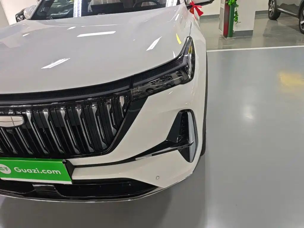 Geely Boyue L — миниатюра 24