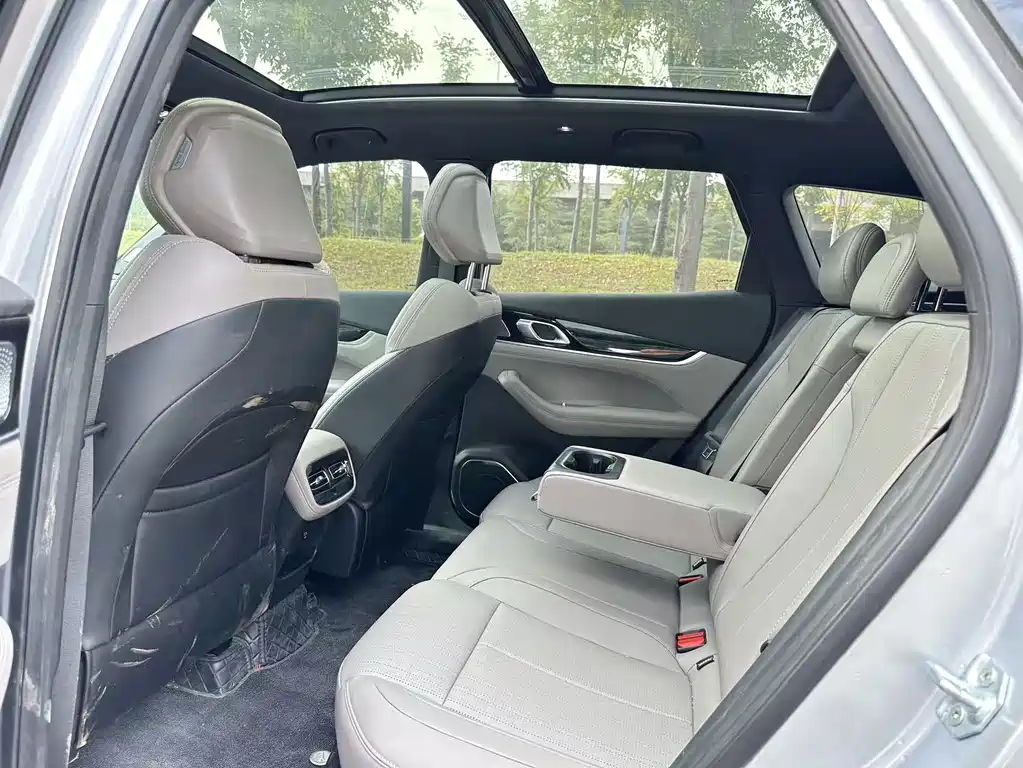 Geely Boyue L — миниатюра 7