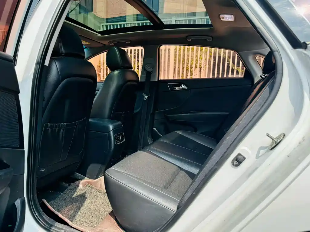 Hyundai Mistra — миниатюра 6