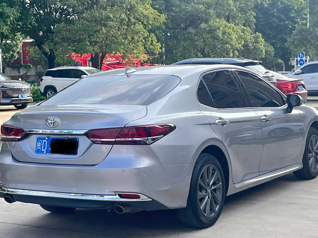 Toyota Camry 2023 2.0G Luxury