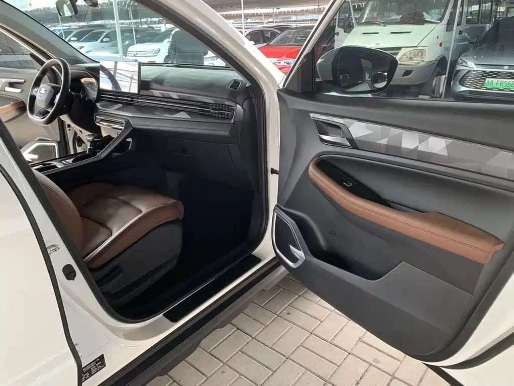 Geely Vision X6 — миниатюра 4