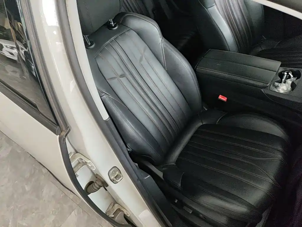 Peugeot 4008 — миниатюра 25