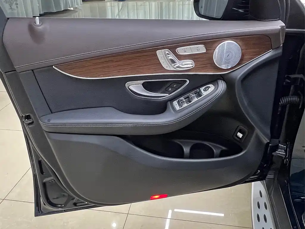 Mercedes-Benz GLC 2021 GLC 300 L 4MATIC