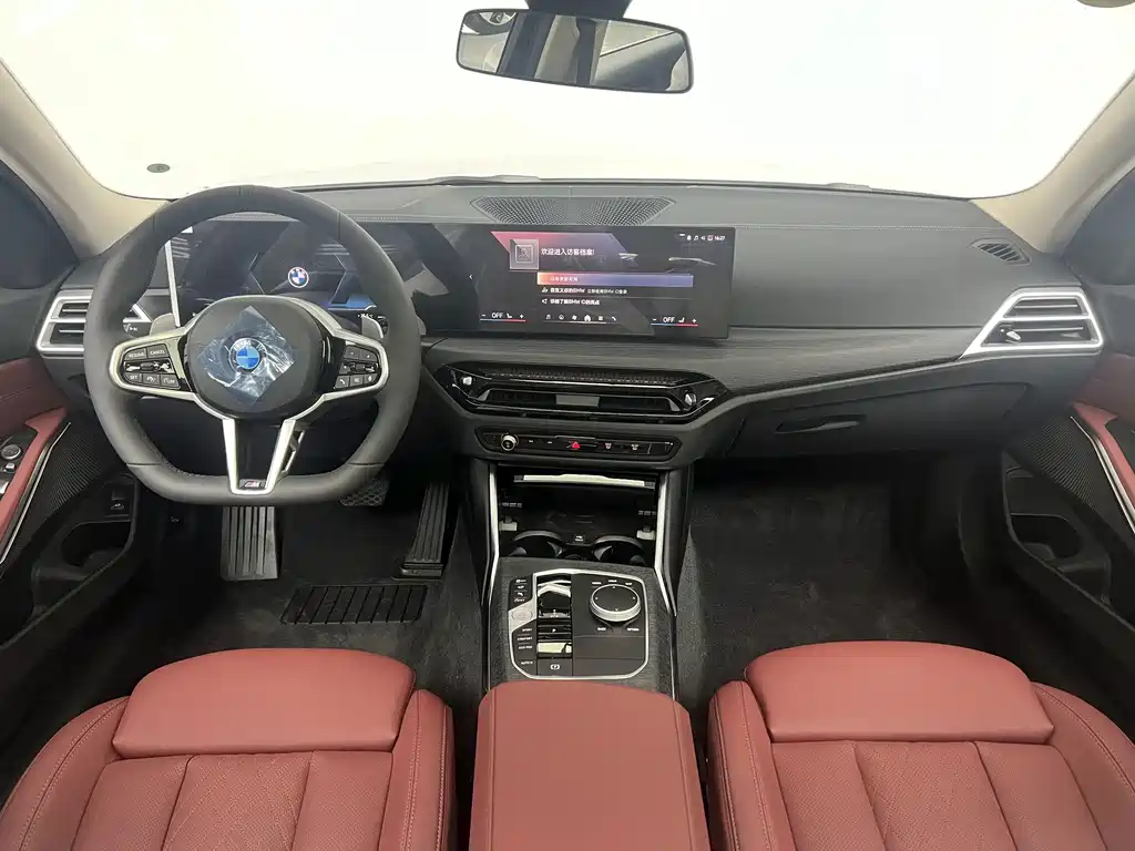 BMW 3 Series — миниатюра 14