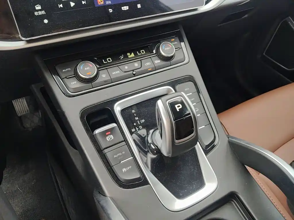 Geely Boyue — миниатюра 14