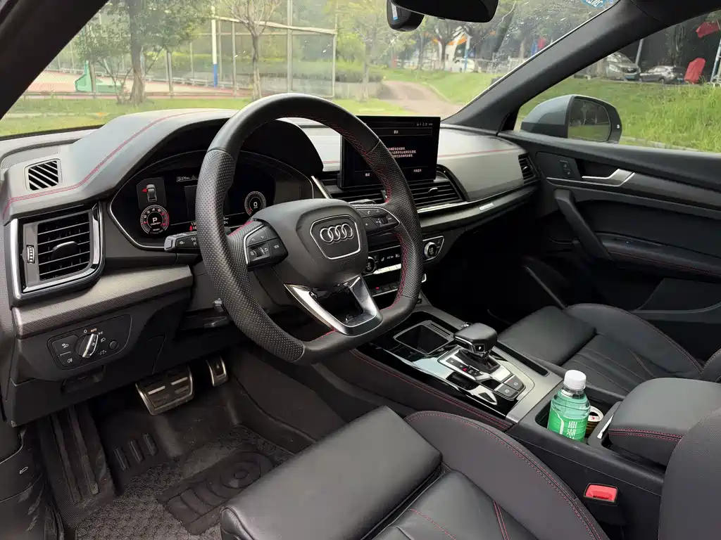 Audi Q5L Sportback — миниатюра 10