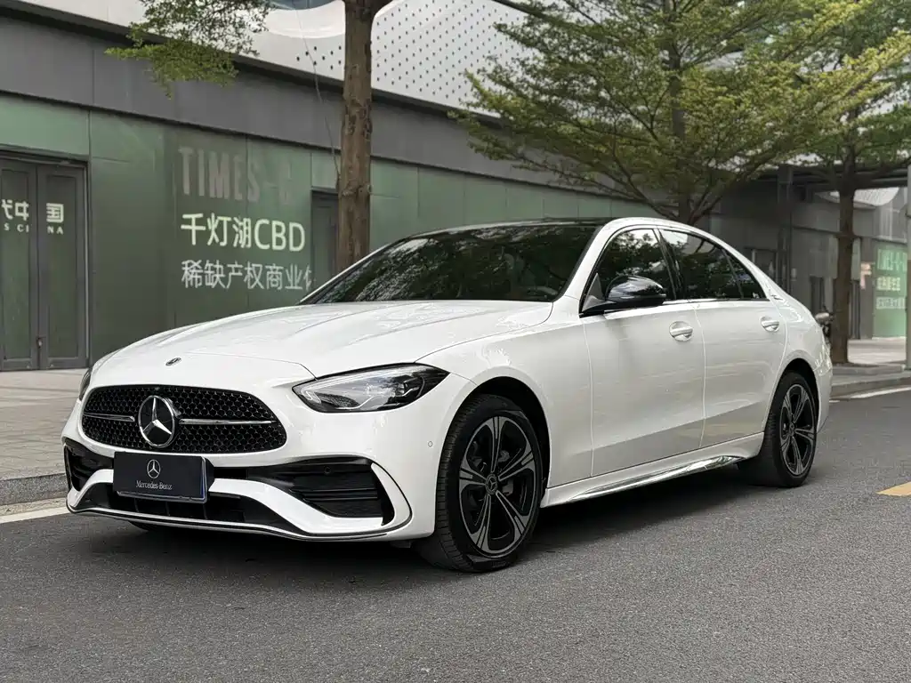 Mercedes-Benz C-Class 2022