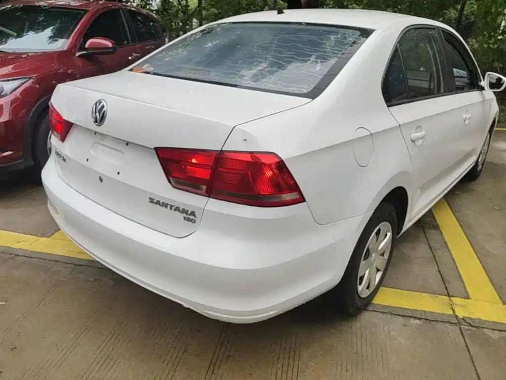 Volkswagen Santana — миниатюра 8