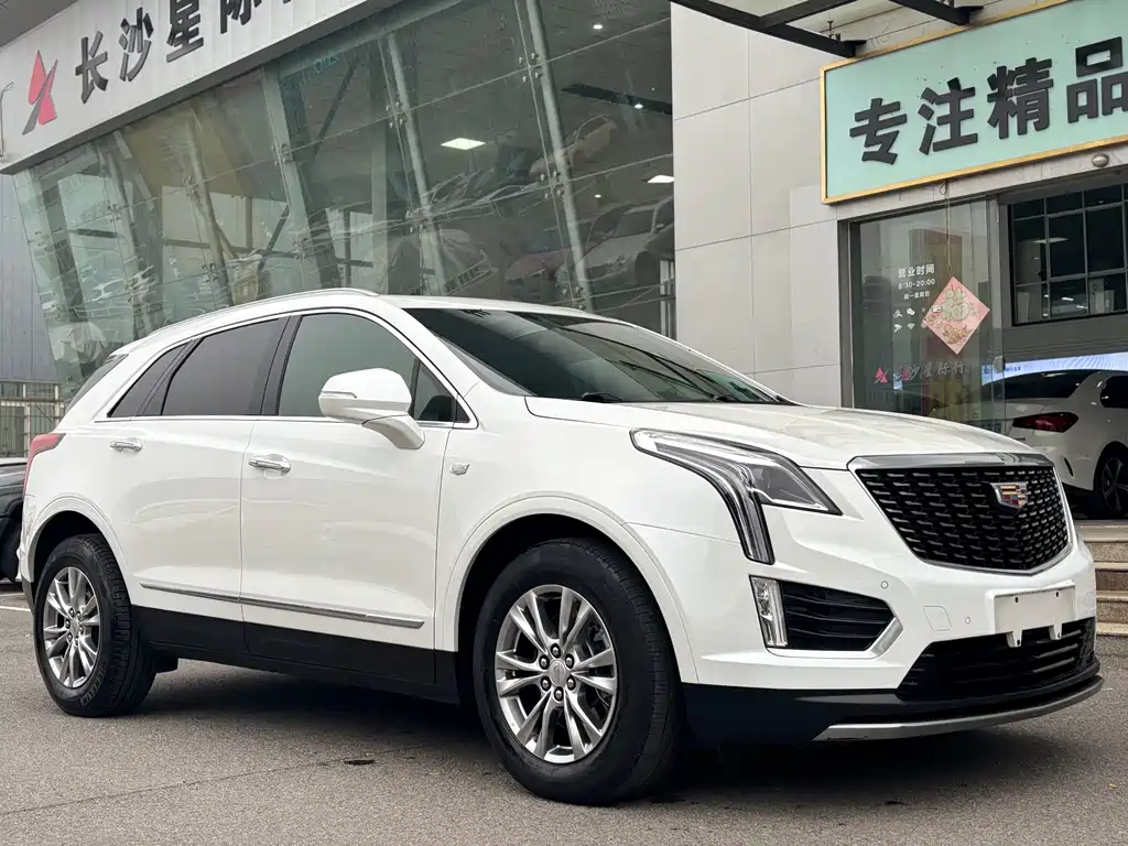 CADILLAC XT5