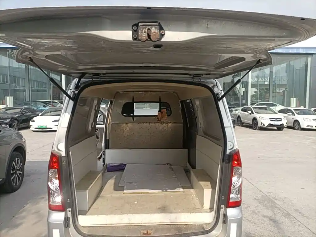 Wuling Rongguang S — миниатюра 19