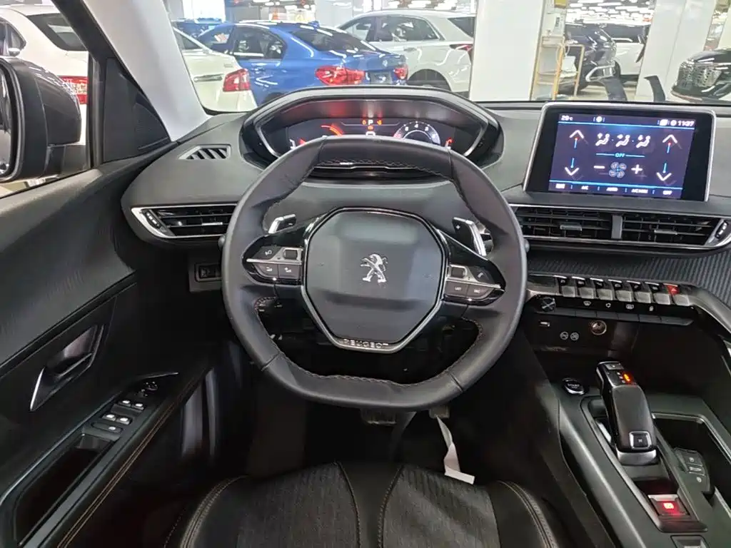 Peugeot 5008 — миниатюра 11