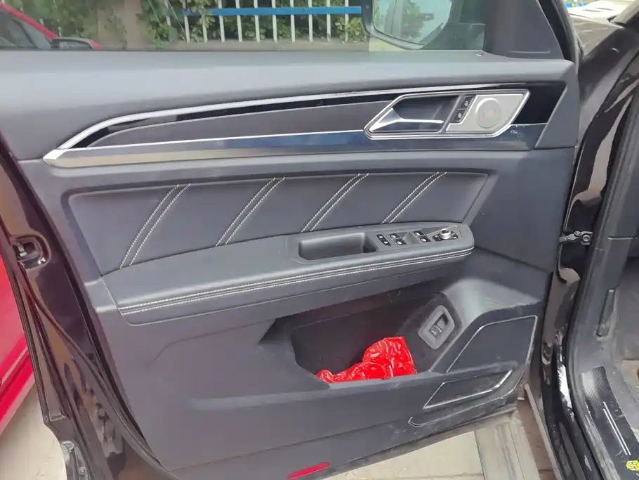 Volkswagen Teramont — миниатюра 7