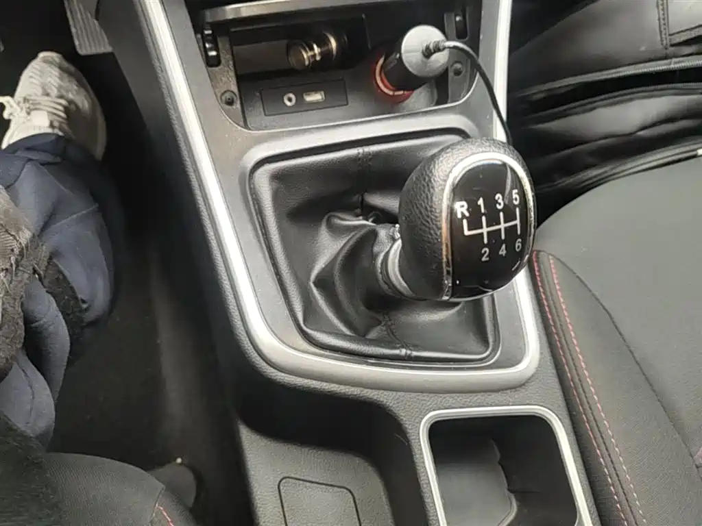 Baojun 560 2016 1.8L MT Comfort