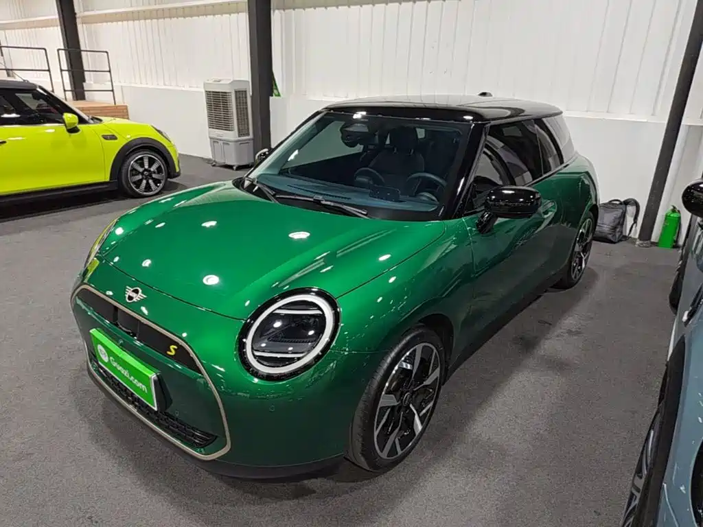 MINI MINI COOPER EV — миниатюра 2