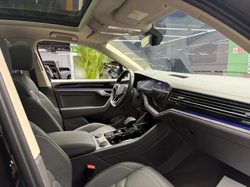 Volkswagen Touareg — миниатюра 9