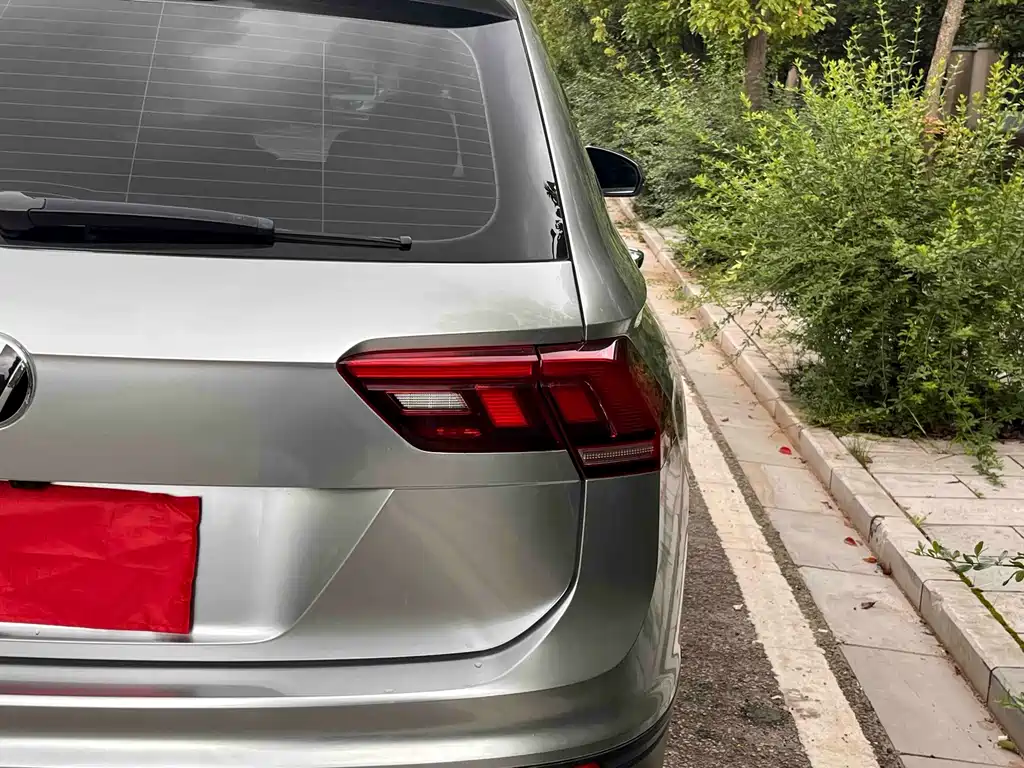 Volkswagen Tiguan L — миниатюра 13