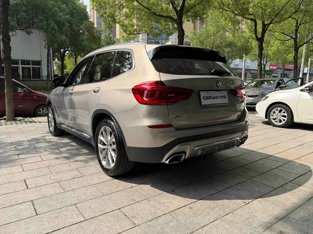 BMW X3 — миниатюра 10