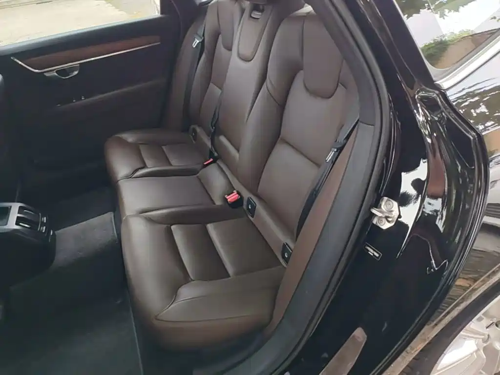 Volvo S90 — миниатюра 17