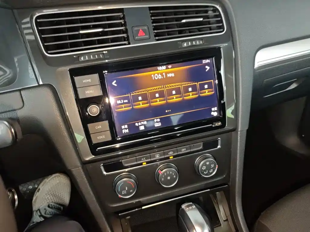 Volkswagen Golf — миниатюра 13