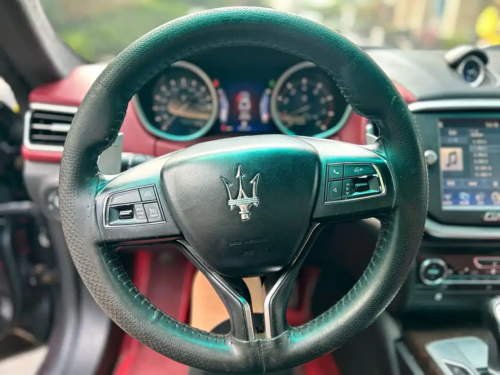 Maserati Ghibli — миниатюра 9