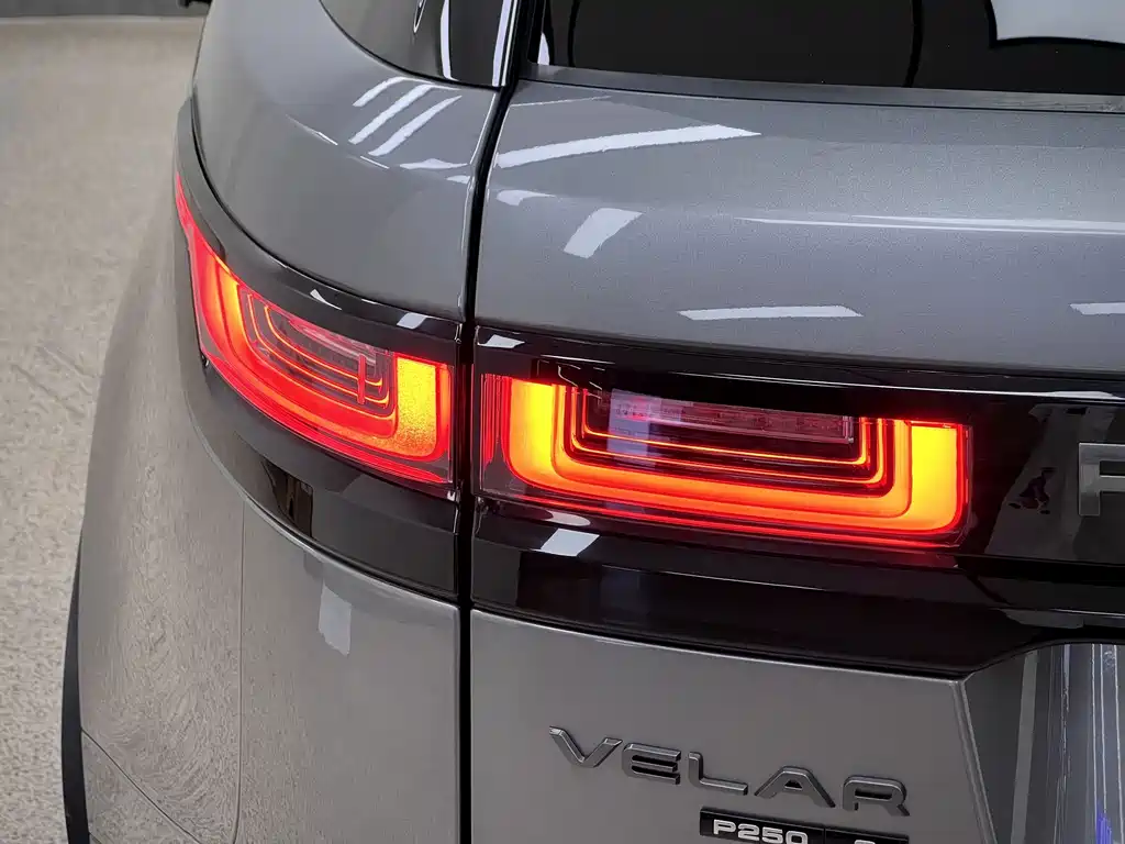 Land Rover Velar — миниатюра 32