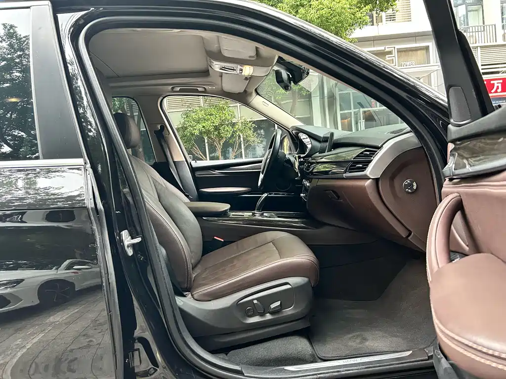 BMW X5 (Import) — миниатюра 7