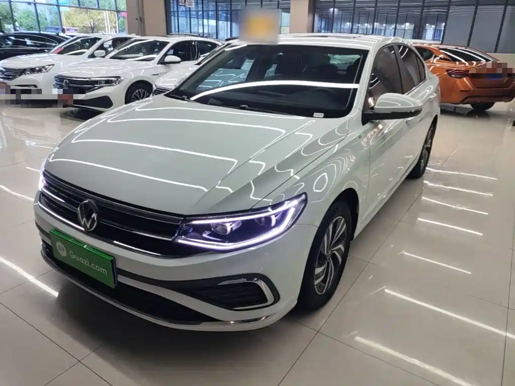 Volkswagen Bora — миниатюра 2