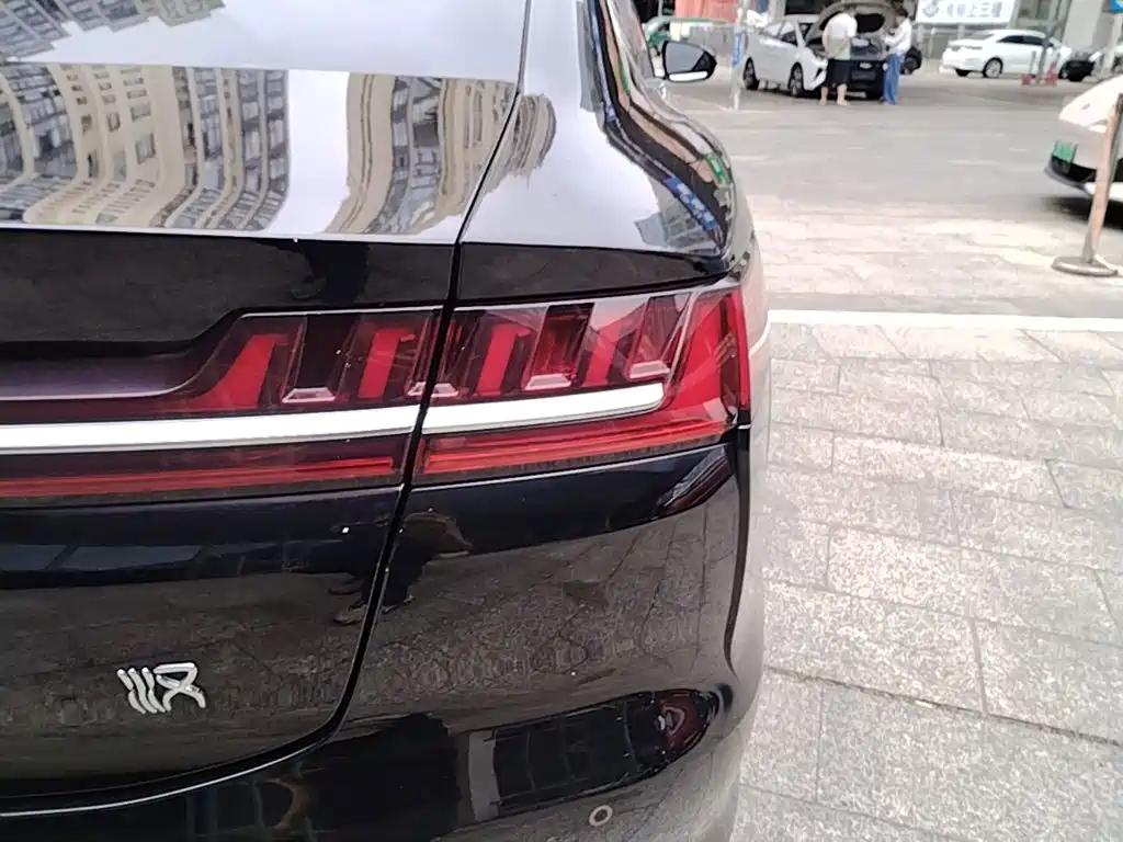 BYD Han — миниатюра 8
