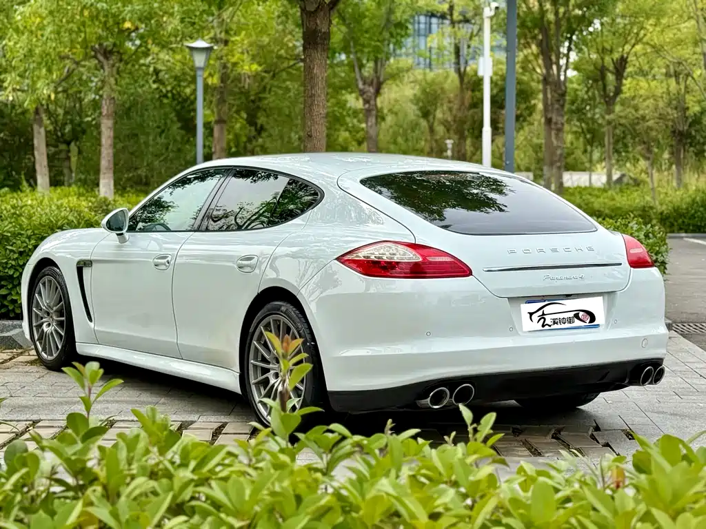 Porsche Panamera — миниатюра 6