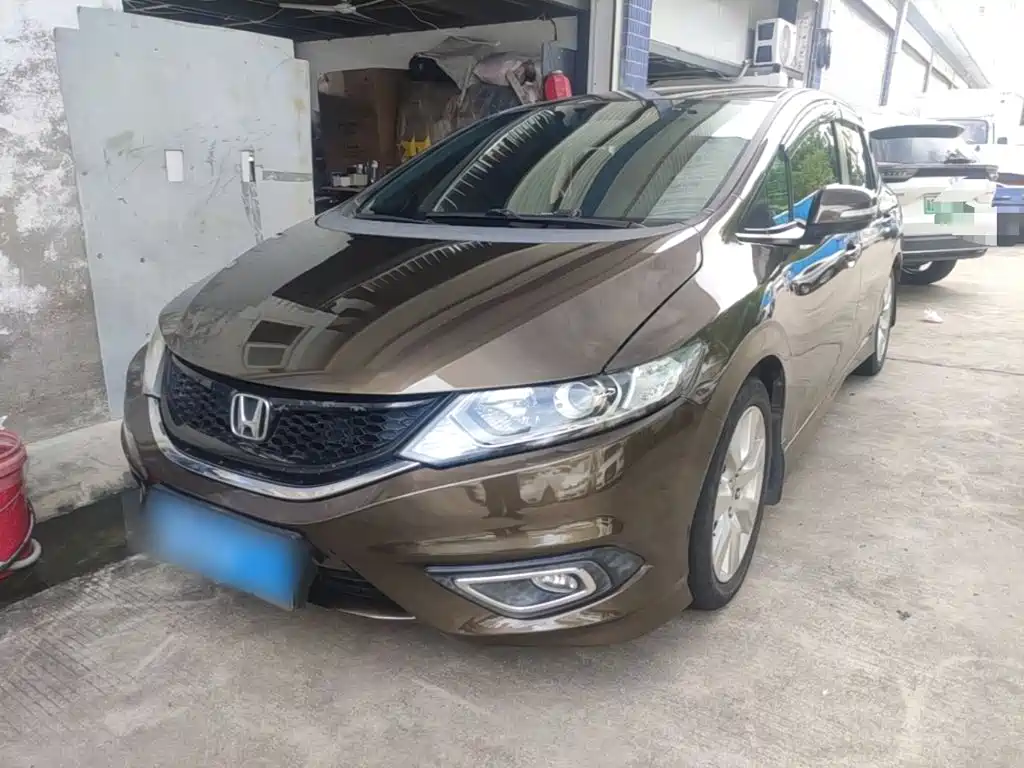 Honda Jade 2016 1.8L AT Comfort 5 мест