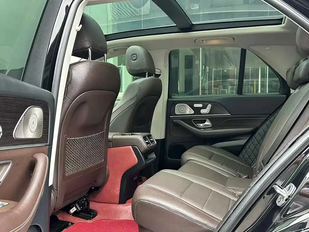 Mercedes-Benz GLE (Import) — миниатюра 8