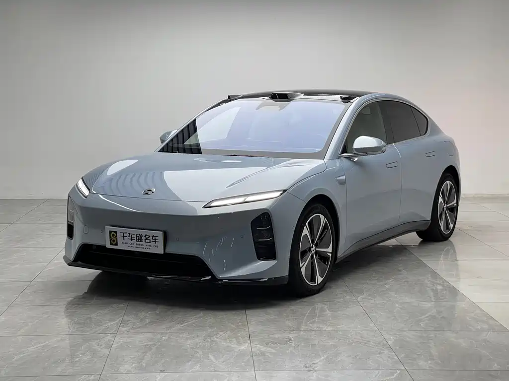 NIO ET5