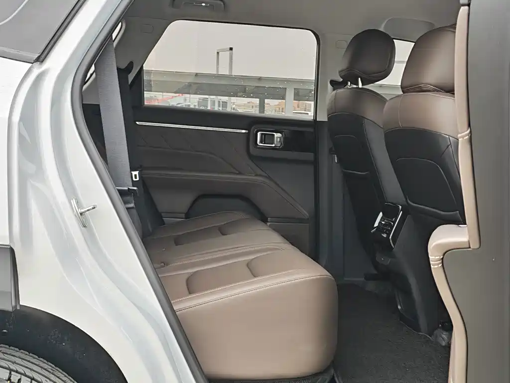 Wuling Xingguang 560 New Energy — миниатюра 12