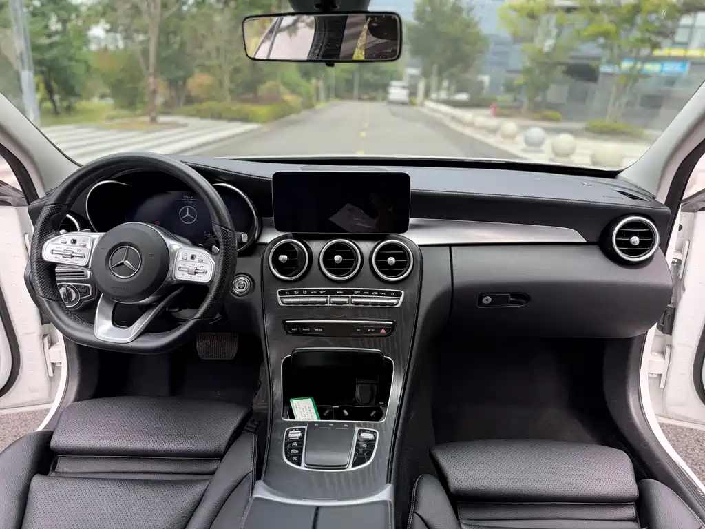 Mercedes-Benz C-Class — миниатюра 5