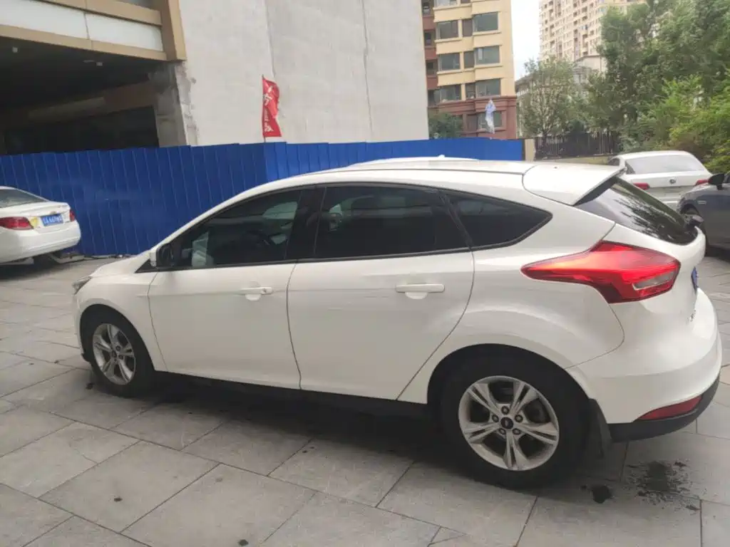 Ford Focus — миниатюра 5