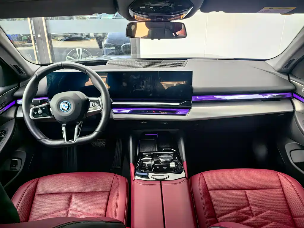 BMW I5