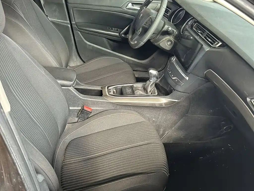 Peugeot 408 — миниатюра 5